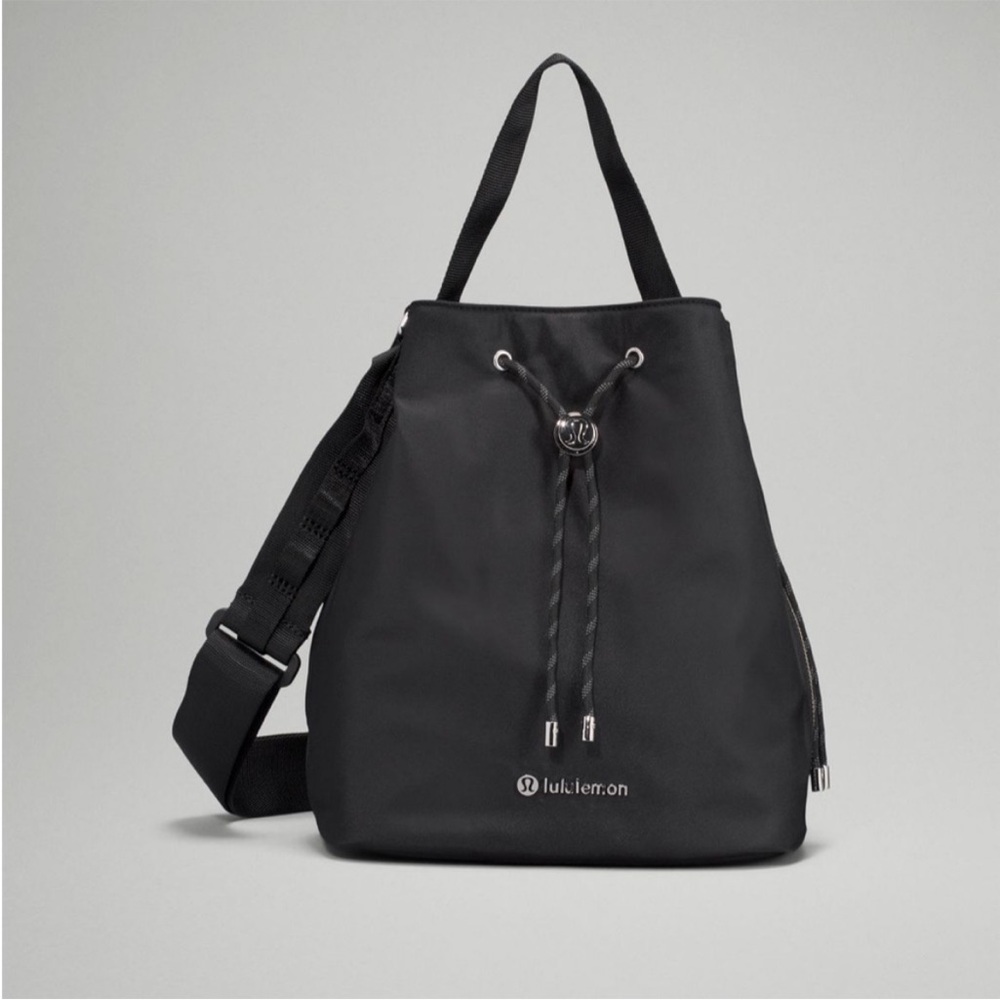 Lululemon crossbody bag